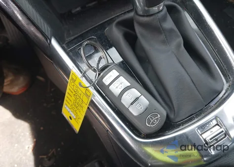 2017 Toyota Yaris Ia из США, поврежденный, VIN 3MYDLBYV0HY162153